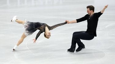 epa12652133 Daria Danilova and Michel Tsiba of the Netherlands compete in the Pairs Free Skating of the ISU European Figure Skating Championships 2026 in Sheffield, Great Britain, 15 January 2026.  EPA/NEIL HALL