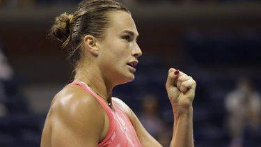 2023-09-08 06:01:01 Belarus's Aryna Sabalenka reacts during the US Open tennis tournament women's singles semi-finals match against USA's Madison Keys at the USTA Billie Jean King National Tennis Center in New York City, on September 7, 2023. 
KENA BETANCUR / AFP
