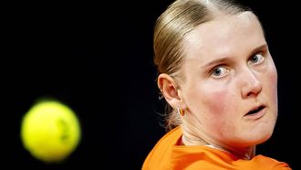 DEN HAAG - Susan Lamens in haar partij tegen Katie Boulter tijdens de Billie Jean King Cup tenniswedstrijd, kwalificaties groep F, van Nederland tegen Groot-Brittannië. ANP KOEN VAN WEEL