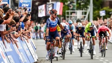 ARNHEM - Dylan Groenewegen wint de Nederlandse kampioenschappen wielrennen bij de mannen op de weg. ANP VINCENT JANNINK