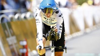 epa12227527 Italian rider Edoardo Affini of Team Visma-Lease a Bike crosses the finish line of the 5th stage of the Tour de France cycling race, an Individual Time Trial over 33km in Caen, France, 09 July 2025.  EPA/MARTIN DIVISEK