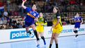 Netherlands' pivot #19 Merel Freriks shoots during the European Women's EHF EURO 2024 Handball Championship Group F preliminary round match between Ukraine and The Netherlands in Innsbruck, Austria, on December 3, 2024. 
Eva MANHART / APA / AFP