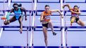 PARIJS - Nadine Visser (M) in actie op het onderdeel 100 meter horden tijdens de olympische atletiekwedstrijden. ANP REMKO DE WAAL