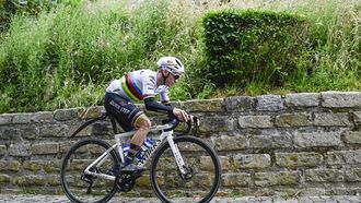 2023-07-01 02:00:00 Belgium's Remco Evenepoel of Soudal Quick-Step competes during the first edition of the R.EV Ride, Schepdaal, Dilbeek on July 1, 2023, which follows Evenepoel's favourite training routes through the Pajottenland, the Flemish Ardennes and the Pays des Collines.  
Tom Goyvaerts / Belga / AFP