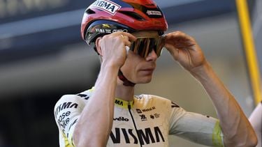 epa13079555 Danish rider Jonas Vingegaard of Team Visma Lease a Bike takes part in a training session before the start of the Tour de France 2026 in Castelldefels, near Barcelona, Spain, 02 July 2026. The 113th edition of the race is scheduled to take place from 04 to 26 July 2026.  EPA/GUILLAUME HORCAJUELO