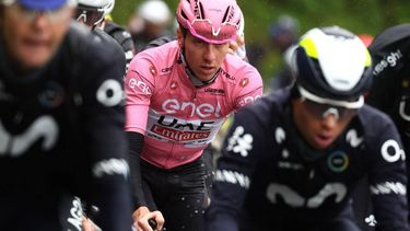 Team UAE's Slovenian rider Tadej Pogacar rides in the pack during the 16th stage of the 107th Giro d'Italia cycling race, 206km between Livigno and Santa Cristina Val Gardena on May 21, 2024. 
Luca Bettini / AFP
