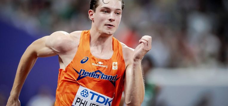 TOKIO -  Jonas Phijffers op het onderdeel 400 meter tijdens de WK atletiek in het Japan National Stadium. ANP ROBIN VAN LONKHUIJSEN