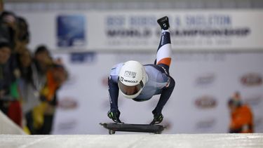 epa11945164 Kimberley Bos of the Netherlands competes in the Women's Skeleton heat at the IBSF Bobsleigh & Skeleton World Cup, in Lake Placid, USA, 06 March 2025.  EPA/CJ GUNTHER