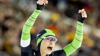 HEERENVEEN - Femke Kok viert de snelste tijd op de eerste 500m race tijdens de derde dag van het olympisch kwalificatietoernooi langebaanschaatsen in Thialf. ANP SEM VAN DER WAL