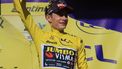 2023-07-16 18:34:12 epa10750035 Danish rider Jonas Vingegaard of team Jumbo-Visma celebrates on the podium retaining the overall leader's yellow jersey after the 15th stage of the Tour de France 2023, over 180kms from Les Gets les Portes du Soleil to Saint-Gervais Mont-Blanc le Bettex, France, 16 July 2023.  EPA/MARTIN DIVISEK