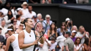 Belarus's Aryna Sabalenka celebrates after winning against Belgium's Elise Mertens during their women's singles fourth round tennis match on the seventh day of the 2025 Wimbledon Championships at The All England Lawn Tennis and Croquet Club in Wimbledon, southwest London, on July 6, 2025. 
Kirill KUDRYAVTSEV / AFP