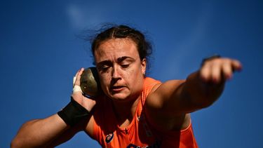 Netherlands' Jorinde van Klinken competes in the women's shot put final during the European Athletics Championships at Alexander Stadium in Birmingham on August 10, 2026. 
Ben STANSALL / AFP
