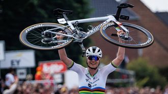 Belgian Lotte Kopecky of SD Worx - Protime team celebrates after crossing the finish line to win the women Belgian National Road Race Championship, 123km, from Sint-Lievens-Houtem to Zottegem, on June 23, 2024. 
KURT DESPLENTER / Belga / AFP