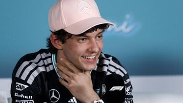 epa12924879 Mercedes driver Andrea Kimi Antonelli of Italy attends a press conference for the Formula 1 Miami Grand Prix, in Miami Gardens, Florida, USA, 30 April 2026. The 2026 Formula 1 Miami Grand Prix is held on 03 May at the Miami International Autodrome.  EPA/CRISTOBAL HERRERA-ULASHKEVICH