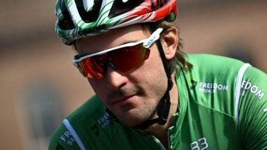 Team Astana's Italian rider Alberto Bettiol prepares before the 19th one-day classic 'Strade Bianche' (White Roads) cycling race between Siena and Siena, Tuscany, on March 8, 2025. 
Marco BERTORELLO / AFP