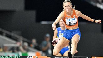 2023-08-22 20:43:36 Netherlands' Femke Bol competes in the women's 400m hurdles semi-final during the World Athletics Championships at the National Athletics Centre in Budapest on August 22, 2023. 
Jewel SAMAD / AFP
