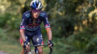 epa11589765 Slovenian Primoz Roglic of Bora team rides during the 19th stage of La Vuelta a Espana cycling race over 173,5 km between Logrono city and the top of Moncalvillo in northern Spain, 06 September 2024.  EPA/JAVIER LIZON