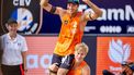 DEN HAAG - Steven van de Velde en Matthew Immers tijdens de finale om de bronzen medaille (m) van het EK Beachvolleybal 2024. ANP IRIS VAN DEN BROEK