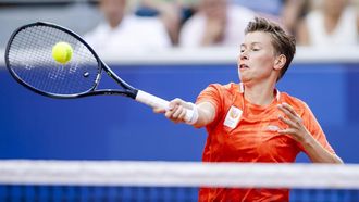 PARIJS - Tennisser Demi Schuurs in actie tegen Canada tijdens de wedstrijd gemend dubbel voor de bronzen medaille op de Olympische Spelen. ANP IRIS VAN DEN BROEK