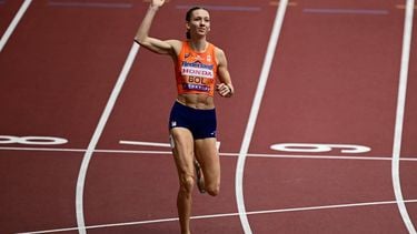 Netherlands' athlete Femke Bol reacts after competing in the women's 400m hurdles heats during the World Athletics Championships in Tokyo on September 15, 2025. 
Yuichi YAMAZAKI / AFP