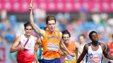 BIRMINGHAM -  Jonas Phijffers in actie tijdens de kwalificatie 4x400 relay mannen op de vijfde dag van de EK atletiek. IRIS VAN DEN BROEK / ANP