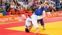 epa06108482 Daniel Rabbit of Great Britain (white) and Emiel Jaring of The Netherlands compete in the preliminary round of boys' judo 55kg weight category of the 14th European Youth Olympic Festival (EYOF) in Gyor, 120 kms west of Budapest, Hungary, 25 July 2017.  EPA/Zoltan Balogh HUNGARY OUT