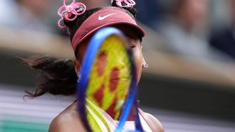 Japan's Naomi Osaka plays against Spain's Paula Badosa during their women's singles match on day 2 of the French Open tennis tournament on Court Philippe-Chatrier at the Roland-Garros Complex in Paris on May 26, 2025. 
Dimitar DILKOFF / AFP