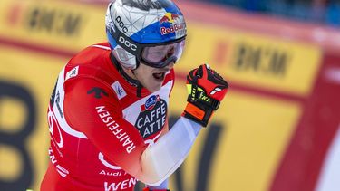 epa12655302 Marco Odermatt of Switzerland reacts in the finish area during the men's Downhill race at the Alpine Skiing FIS Ski World Cup, in Wengen, Switzerland, 17 January 2026.  EPA/PETER SCHNEIDER