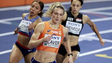 Netherlands' Lieke Klaver competes ahead of Britain's Yemi Mary John (back L) and Egypt's Bassant Hemida (back R) in the women's 400 metres heat 1 during the World Athletics Indoor Championships Kujawy Pomorze 2026 in Torun, Poland on March 20, 2026. 
Wojtek RADWANSKI / AFP