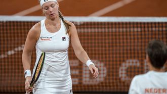2020-02-08 18:11:05 Dutch Kiki Bertens and Demi Schuurs in action against Aryna Sabalenka and Aljaksandra Sasnovitsj from Belarus in the decisive doubles during their Fed Cup qualifier match in The Hague, Netherlands, 08 Februa​ry 2020. ANP RONALD HOOGENDOORN