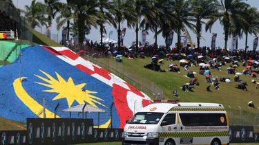 epa12483193 An ambulance is seen after crash involves Spanish Moto3 Rider Jose Antonio Rueda of Red Bull KTM Ajo and Swiss Moto3 rider Noah Dettwiler of CIP Green Power at the Malaysia Motorcycling Grand Prix in in Sepang, Malaysia, 26 October 2025. The 2025 Motorcycling Grand Prix of Malaysia is held at the Sepang International Circuit on 26 October 2025.  EPA/FAZRY ISMAIL