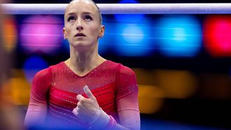 ROTTERDAM - Sanne Wevers tijdens de kwalificaties op de wereldkampioenschappen turnen in Rotterdam Ahoy. IRIS VAN DEN BROEK / ANP