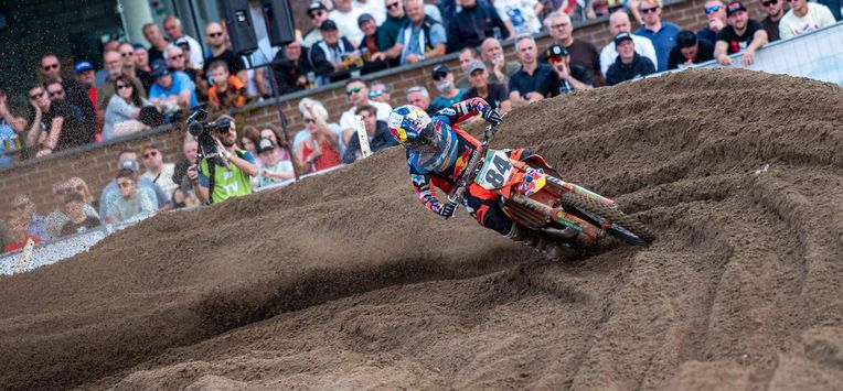 Dutch rider Jeffrey Herlings competes during the motocross MXGP Grand Prix Flanders, race 15/20 of the FIM Motocross World Championship, in Lommel on August 3, 2025. 
JONAS ROOSENS / Belga / AFP