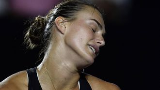 2023-11-06 01:10:34 Belarus' Aryna Sabalenka gestures during a pause while competing against Poland's Iga Swiatek during their women's singles semifinal tennis match at the WTA Finals Championship in Cancun, Mexico on November 5, 2023.  
CLAUDIO CRUZ / AFP