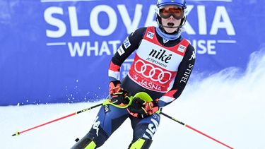 USA's Mikaela Shiffrin celebrates winning after the second run of the women's Slalom event of the FIS Alpine Ski World Cup in Jasna, Slovakia, on January 21, 2024. 
VLADIMIR SIMICEK / AFP