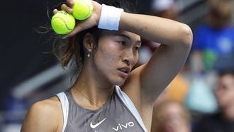 epa11825119 Qinwen Zheng of China in action during the Women's round 2 match against Laura Siegemund of Germany at the Australian Open tennis tournament in Melbourne, Australia, 15 January 2025.  EPA/ROLEX DELA PENA
