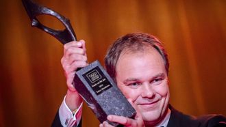 ARNHEM - Roeicoach Eelco Meenhorst op het podium na het winnen van Coach van het jaar 2024 tijdens de uitreiking van de sportprijzen tijdens het NOC*NSF Sportgala. ANP ROBIN VAN LONKHUIJSEN