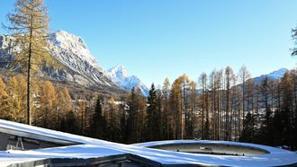 Austria's team competes in the 4-men Bobsleigh race at the IBSF Bobsleigh and Skeleton World Cup during Milano Cortina 2026 Olympic Games, test event, in Cortina, on November 23, 2025. 
Stefano RELLANDINI / AFP