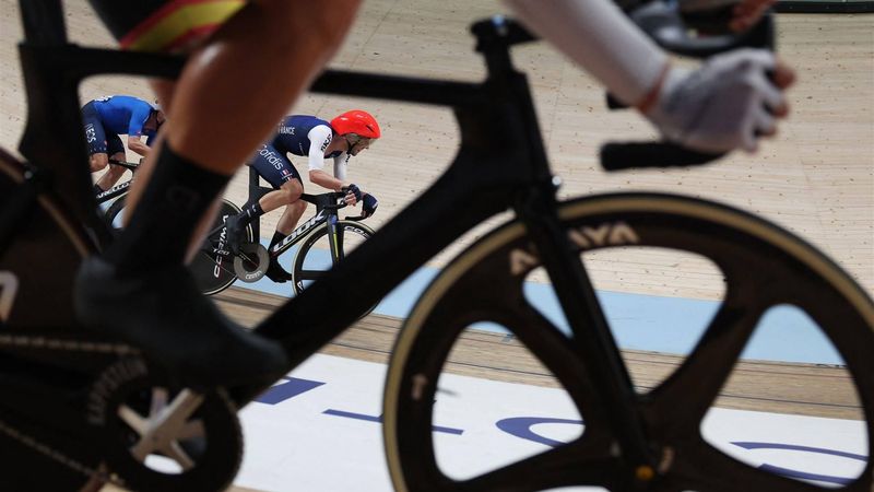 France's Benjamin Thomas takes part in the men's Elite Madison race at the UCI Cycling World Championships in Glasgow, Scotland on August 8, 2023. 
Adrian DENNIS / AFP