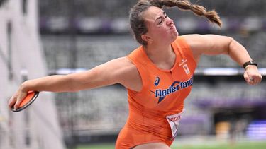 Netherlands' athlete Jorinde van Klinken competes in the women's discus throw Group B qualification during the World Athletics Championships in Tokyo on September 13, 2025. 
Kirill KUDRYAVTSEV / AFP