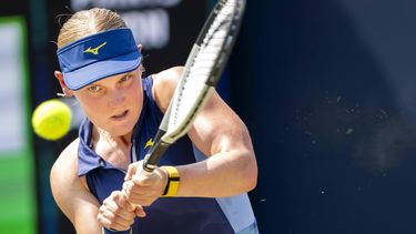 DEN BOSCH - Suzan Lamens (NED) in haar partij tegen Elisabetta Cocciaretto (ITA)  tijdens de kwartfinale van het Libema Open. Het tennistoernooi vindt plaats in in het Autotron van Rosmalen. ANP SANDER KONING