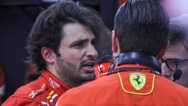 Ferrari's Spanish driver Carlos Sainz Jr talks to team members in the garage after the first practice session of the Saudi Arabian Formula One Grand Prix at the Jeddah Corniche Circuit in Jeddah on March 7, 2024. 
Giuseppe CACACE / AFP