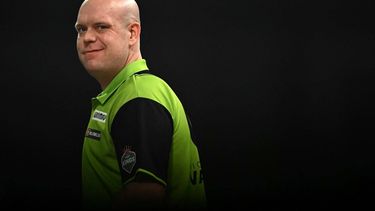 Netherlands' Michael van Gerwen plays against England's Chris Dobey in their PDC World Darts Championship semi- final, at Alexandra Palace in London on January 2, 2025. 
Ben STANSALL / AFP