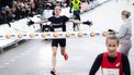 EGMOND AAN ZEE - Lucas Nieuweboer wint de 49e editie van de NN Egmond Halve Marathon. De route van deze hardloopklassieker loopt langs de Noord-Hollandse kust en door het Noordhollands Duinreservaat. ANP RAMON VAN FLYMEN