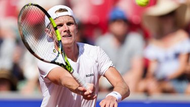 epa12247364 Jesper de Jong of the Netherlands in action during the semifinal match against Camilo Ugo Carabelli of Argentina at the Nordea Open tennis tournament in Bastad, Sweden, 19 July 2025.  EPA/Björn Larsson Rosvall  SWEDEN OUT