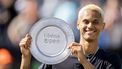 DEN BOSCH - Gabriel Diallo (CAN) toont de schaal na het winnen van de finale van het Libema Open tennistoernooi. Het grastoernooi maakt onderdeel uit van het ATP- en WTA-circuit. ANP SANDER KONING