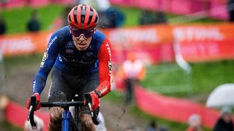 2022-11-20 01:00:00 Netherlands' Pim Ronhaar competes in the men's elite race of the 'Druivencross' cyclocross cycling event, the sixth stage in the 2022-2023 World Cup trophy, in Overijse on November 20, 2022. 
JASPER JACOBS / Belga / AFP