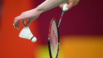 epa10098191 A shuttle and racquet during the mixed team group stage A match between Australia and Pakistan on Day 2 of the XXII Commonwealth Games at NEC Arena in Birmingham during their mixed team group stage A match between Australia and Pakistan on Day 2 of the XXII Commonwealth Games at NEC Arena in Birmingham, Britain, 30 July 2022.  EPA/JAMES ROSS  AUSTRALIA AND NEW ZEALAND OUT