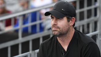 ROSMALEN - Trainer Raemon Sluiter tijdens de partij tussen Kiki Bertens en Elena Rybakina (Kazachstan) op grastoernooi Libema Open. ANP PIROSCHKA VAN DE WOUW