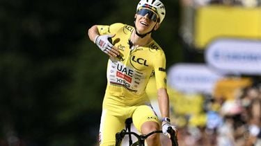 UAE Team Emirates - XRG's Slovenian rider Tadej Pogacar cycles to the finish line to win the 10th stage of the 113th edition of the Tour de France cycling race, 166,6 km between Aurillac and Le Lioran in the Massif Central, on July 14, 2026. 
Jeff PACHOUD / AFP